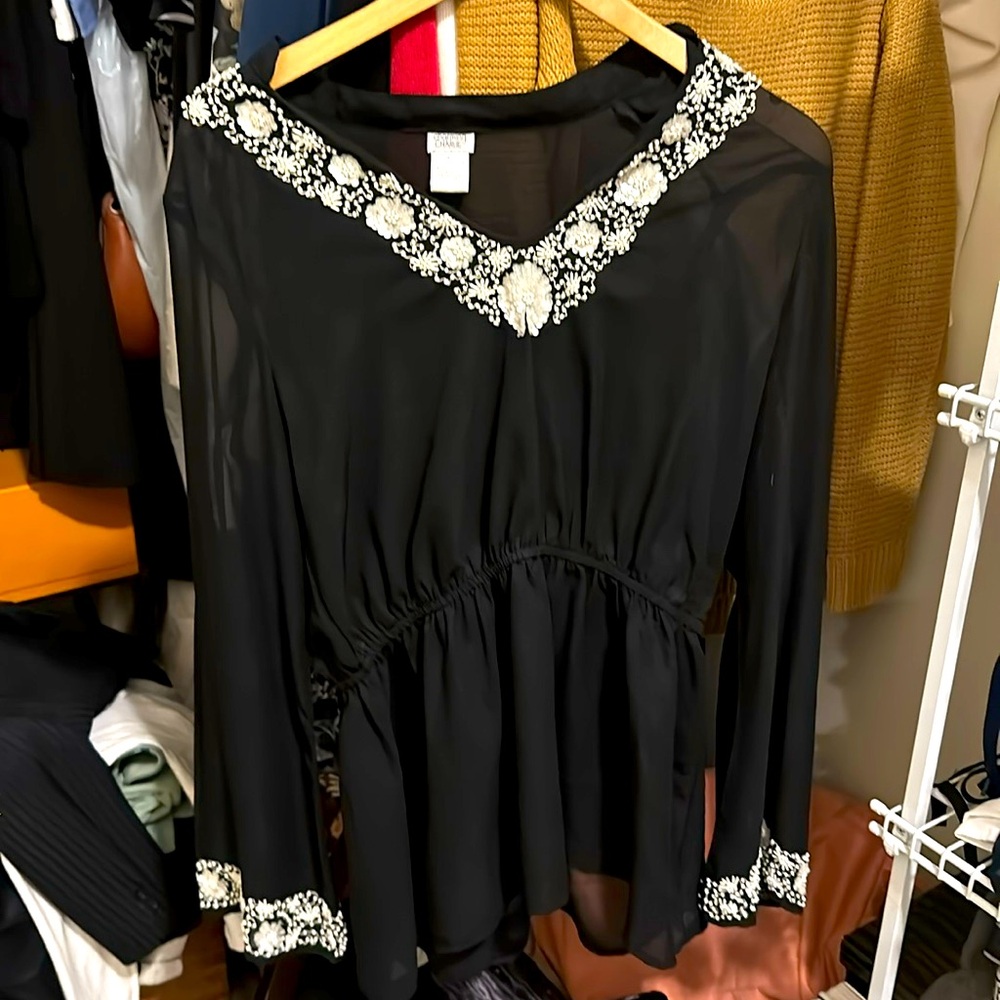 Sheer, flowing, top, blouse.